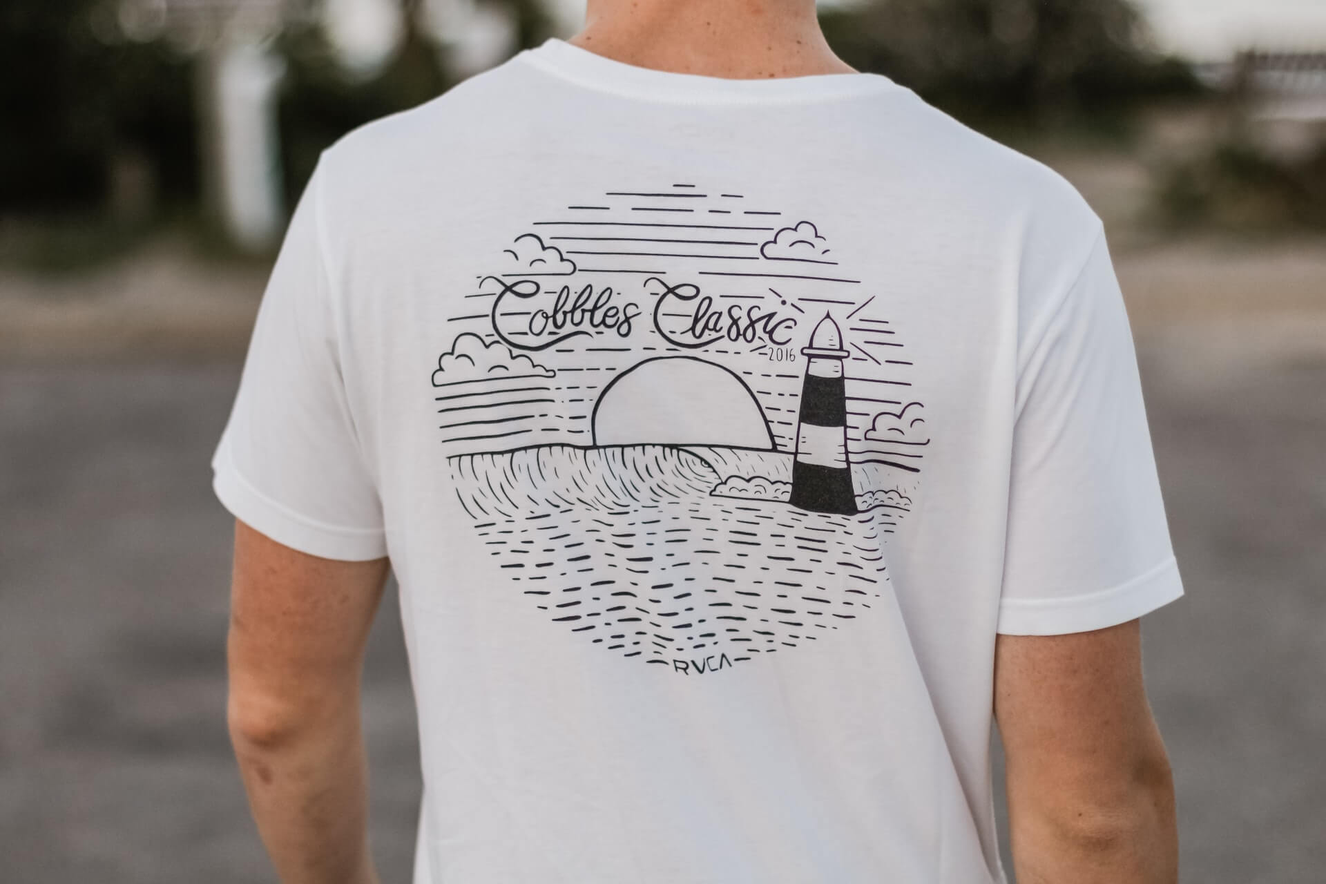 Disegna, personalizza e stampa la tua t-shirt: come creare un business da zero e vendere magliette online sul tuo ecommerce